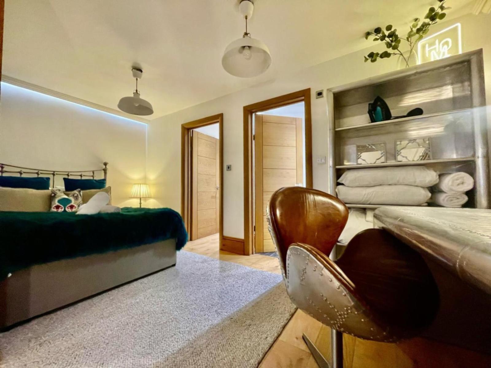 By The Beach Large Central Stylish Studio For 4 Guests Brighton Kültér fotó